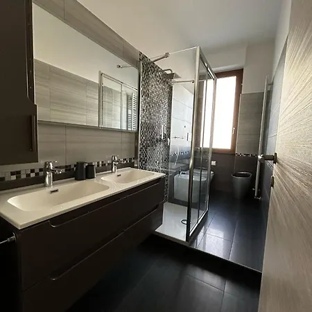 Casa Neghelli - *